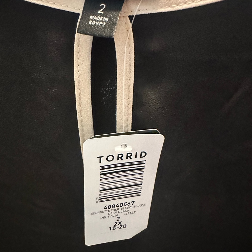 Torrid Black Blouse with Cream Trim